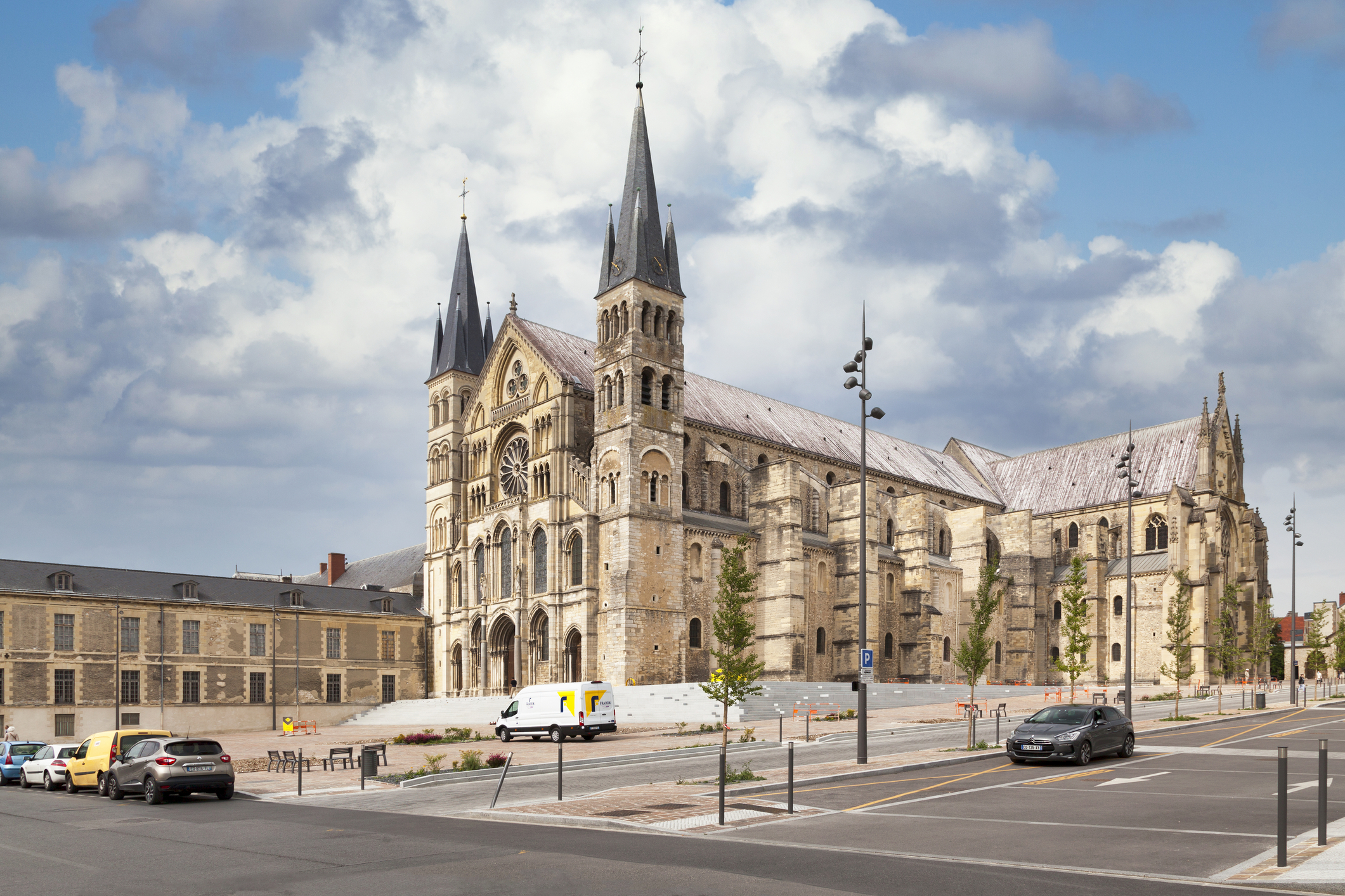 聖雷米教堂Basilique Saint-Remi