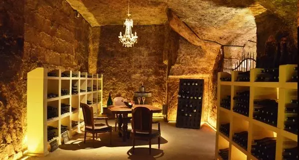 索米爾酒莊Caves Ackerman